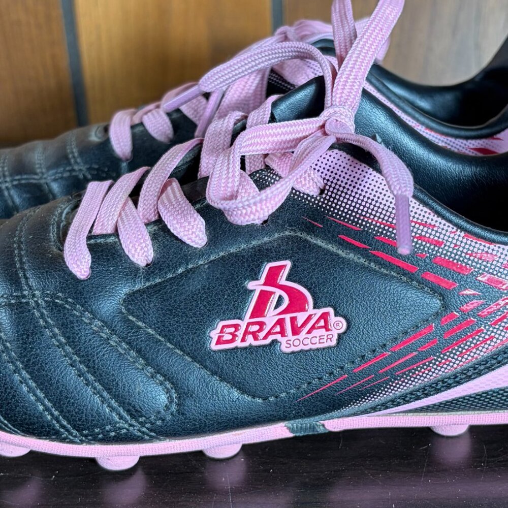 Brava Soccer Girl Racer 3 Soccer Cleats Black Pink Sz 2 - EUC - Picture 2 of 9